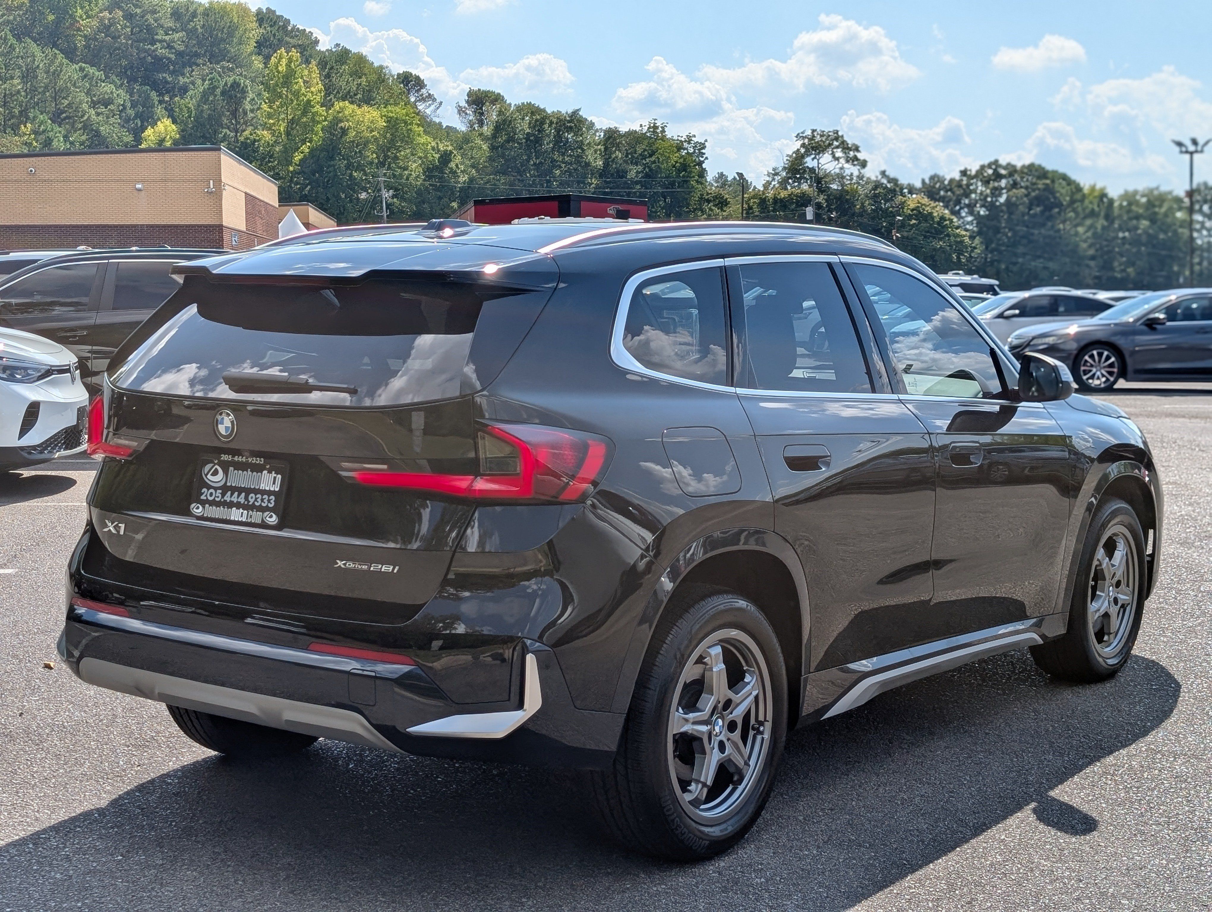 Used 2024 BMW X1 xDrive28i AWD/4WD image 9