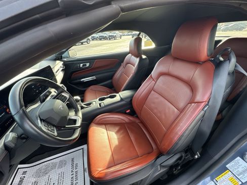 Used 2025 Ford Mustang GT Premium image 20