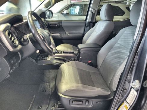 Used 2022 Toyota Tacoma 2WD Double Cab image 12