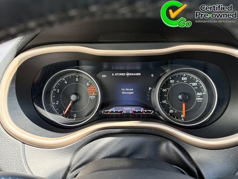Certified 2018 Jeep Cherokee Limited FWD image 59