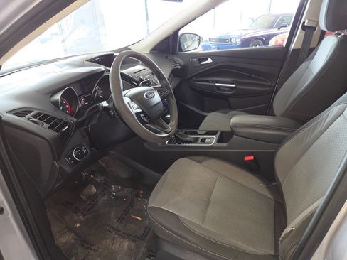 Used 2017 Ford Escape SE w/ SE Cold Weather Package FWD image 15