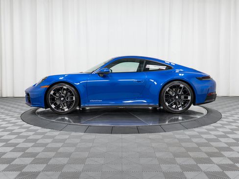 Used 2026 Porsche 911 Carrera T RWD image 2