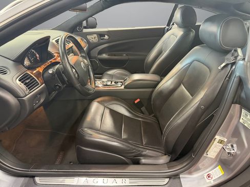 Used 2011 Jaguar XK Coupe RWD image 10