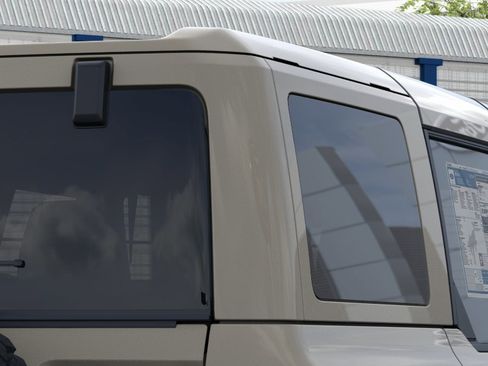 New 2026 Ford Bronco Badlands image 25