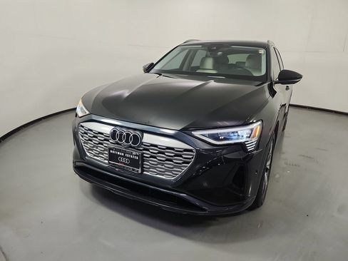 Used 2024 Audi Q8 e-tron Premium Plus AWD/4WD image 30