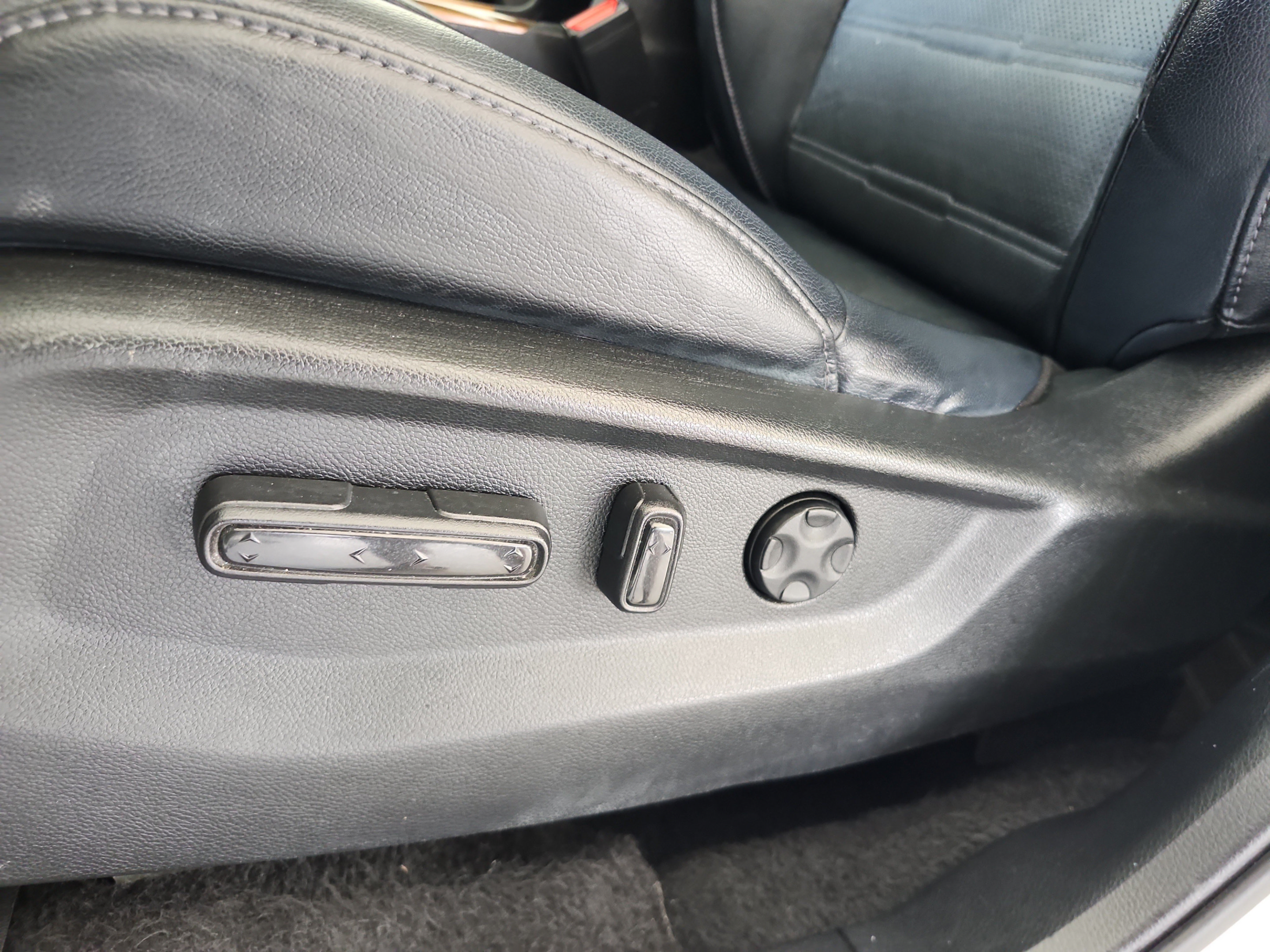 Certified 2020 Honda CR-V Touring image 17
