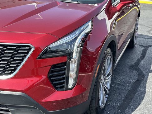 Used 2019 Cadillac XT4 Premium Luxury w/ Cold Weather Package AWD/4WD image 8