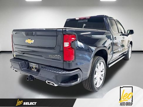 Used 2024 Chevrolet Silverado 1500 High Country w/ High Country Premium Package AWD/4WD image 8