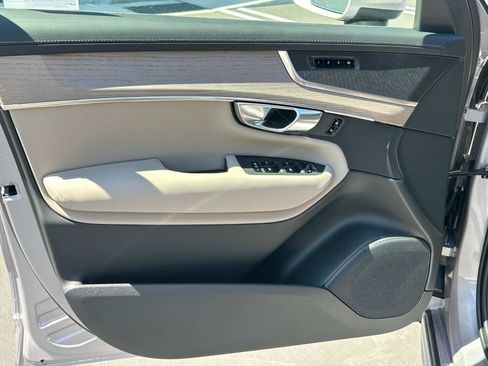 Certified 2026 Volvo XC90 B5 Plus image 11