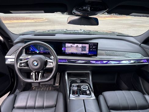Used 2024 BMW 740i RWD image 34