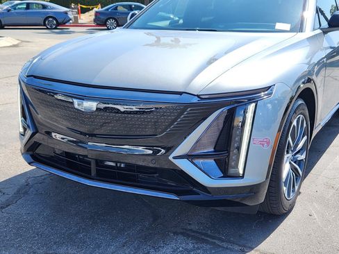 Used 2024 Cadillac Lyriq Sport AWD/4WD image 10
