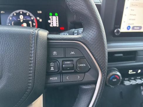 Used 2025 Toyota 4Runner SR5 image 16