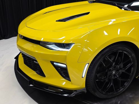 Used 2017 Chevrolet Camaro SS RWD image 43