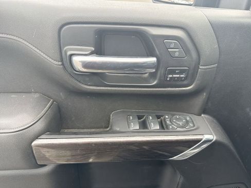 Used 2022 Chevrolet Silverado 2500 LTZ w/ LTZ Premium Package image 13