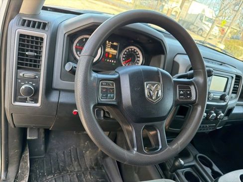 Used 2018 RAM 5500 Tradesman w/ Power & Remote Entry Group image 13