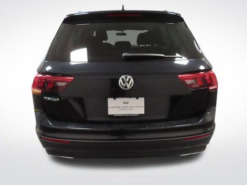Used 2021 Volkswagen Tiguan S image 4