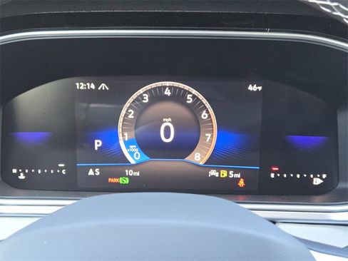 New 2026 Volkswagen Taos SE image 13