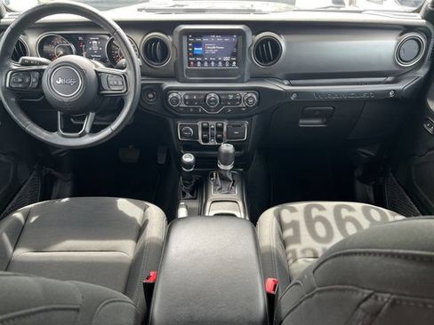 Used 2019 Jeep Wrangler Unlimited Sport S AWD/4WD image 25