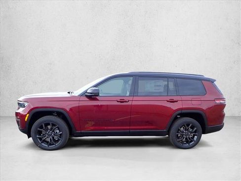 New 2025 Jeep Grand Cherokee L Limited w/ Trailer Tow Package image 2