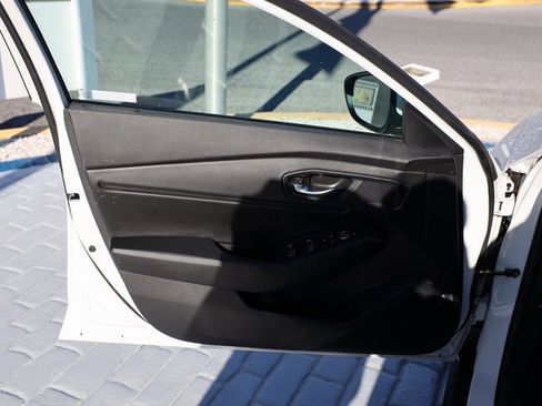 Used 2023 Honda Accord EX image 11