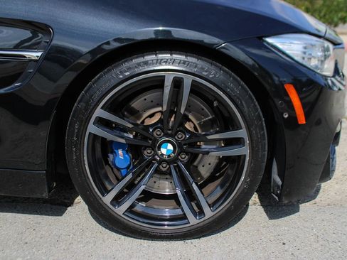 Used 2015 BMW M4 Convertible image 13