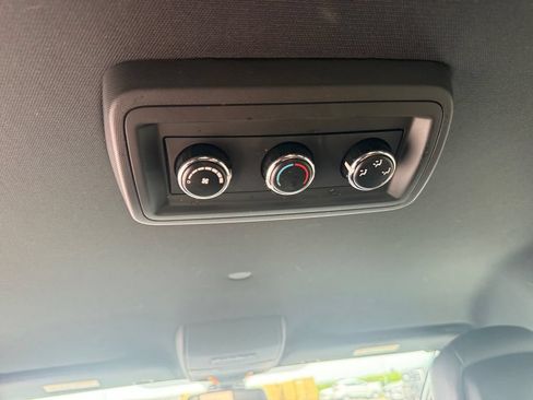 Used 2019 Dodge Grand Caravan SXT FWD image 34