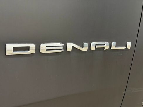 Certified 2022 GMC Yukon XL Denali AWD/4WD image 17