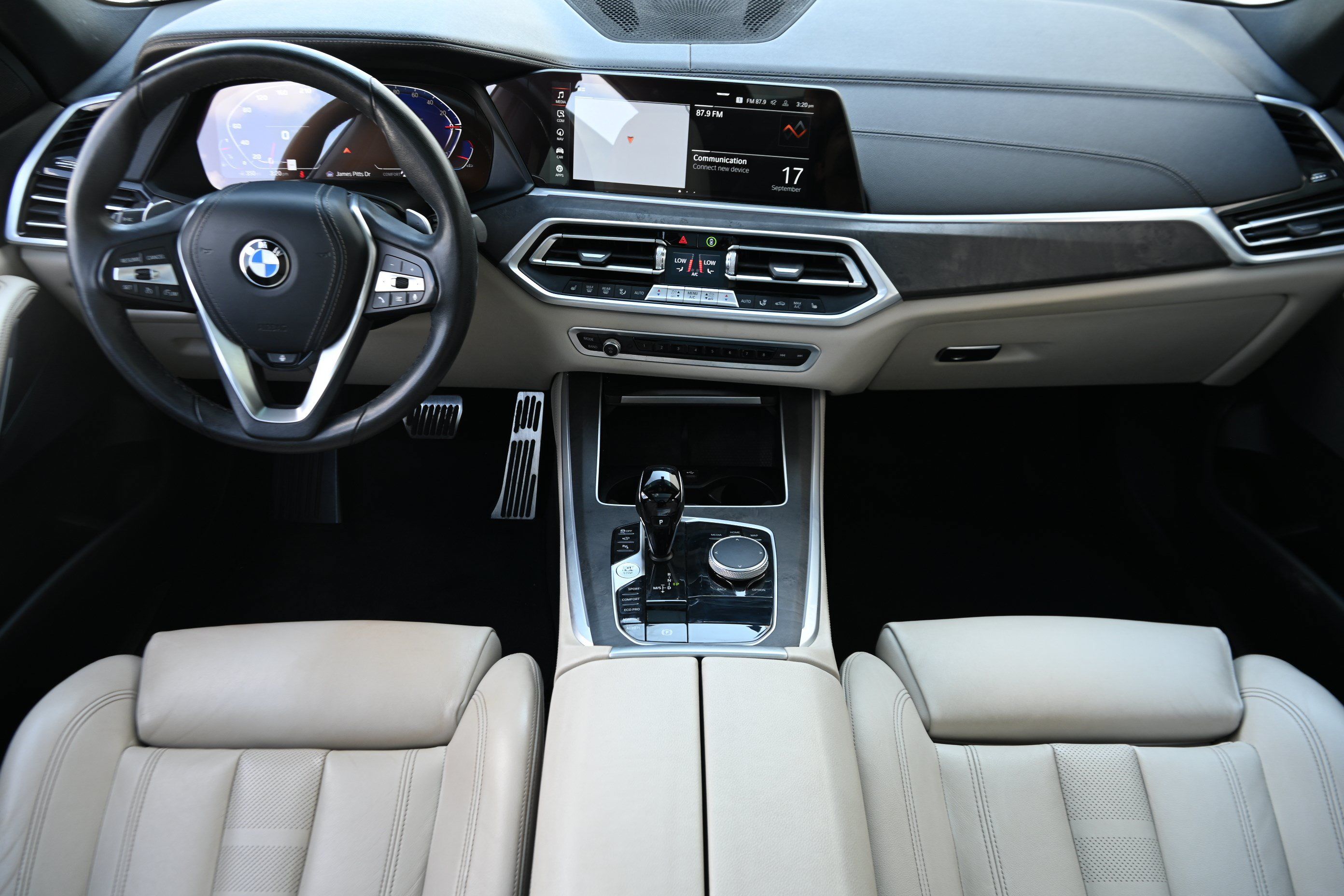 Used 2022 BMW X5 sDrive40i w/ Premium Package RWD image 15