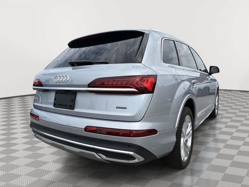 Used 2022 Audi Q7 3.0T Premium Plus w/ Premium Plus Package AWD/4WD image 5
