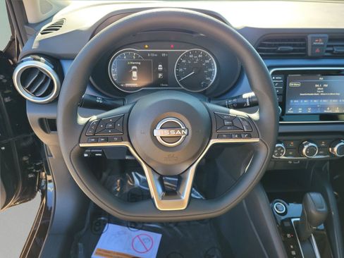 New 2025 Nissan Versa SV w/ Trunk Package FWD image 16