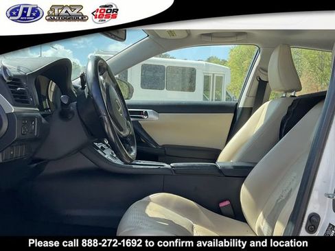 Used 2013 Lexus CT 200h w/ Premium Pkg w/Backup Camera FWD image 3