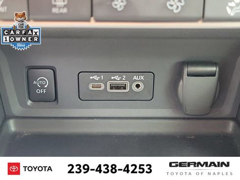 Used 2024 Nissan Sentra SR w/ SR Premium Package FWD image 33