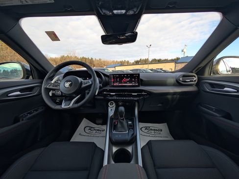 Used 2024 Dodge Hornet R/T w/ R/T Blacktop Package image 2