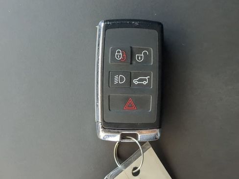Certified 2025 Land Rover Defender 110 S AWD/4WD image 37