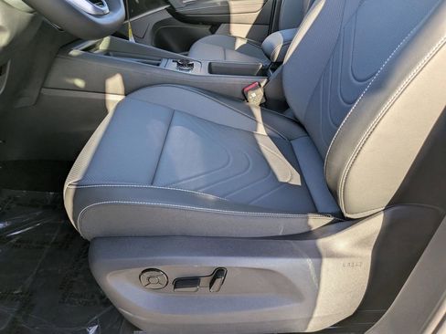 New 2026 Volkswagen Tiguan SE R-Line FWD image 16