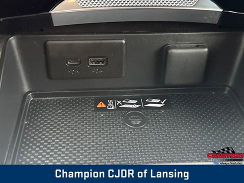 Used 2024 Buick Envision Preferred image 36