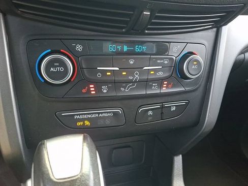 Used 2019 Ford Escape SEL AWD/4WD image 17