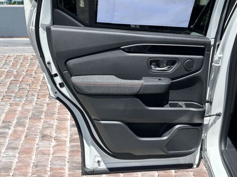 New 2026 Honda Pilot Sport image 11