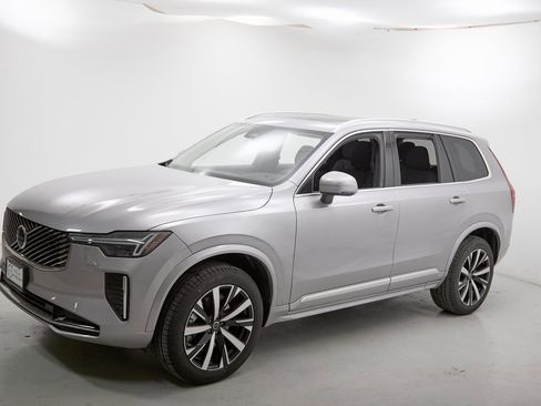 New 2026 Volvo XC90 B6 Core image 5