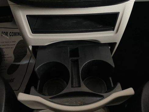 Used 2013 Dodge Grand Caravan SE image 36