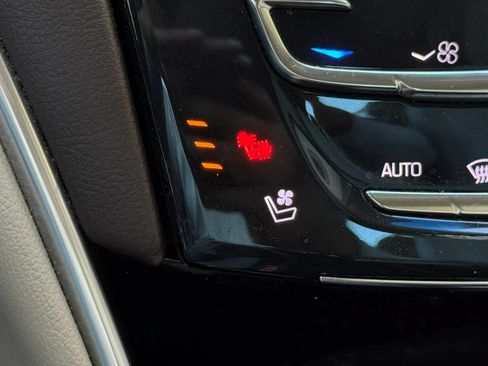 Used 2016 Cadillac XTS Luxury w/ Driver Awareness Package FWD image 39