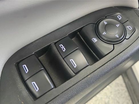 Used 2022 Chevrolet Equinox LT FWD image 31