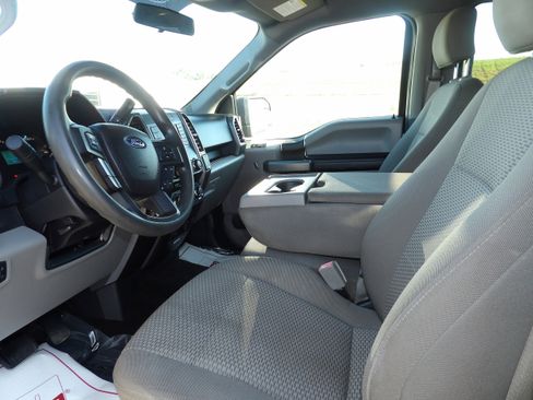 Used 2018 Ford F150 XLT image 13