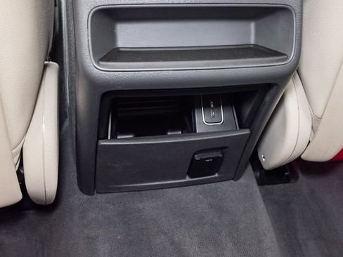 Used 2020 Mercedes-Benz GLE 350 4MATIC image 24