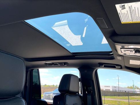 Used 2026 GMC Yukon XL Denali w/ Sun & Power Step Package RWD image 24
