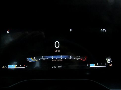 Used 2023 Jeep Grand Cherokee Overland w/ Luxury Tech Group IV image 27