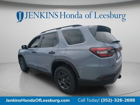 New 2026 Honda Pilot TrailSport image 6