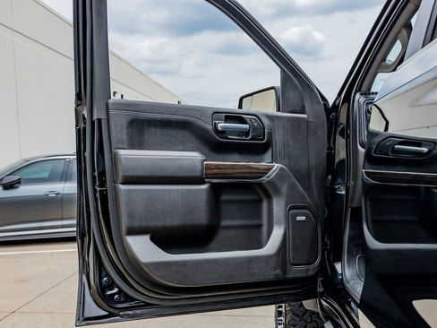 Used 2019 Chevrolet Silverado 1500 RST w/ All-Star Edition AWD/4WD image 35