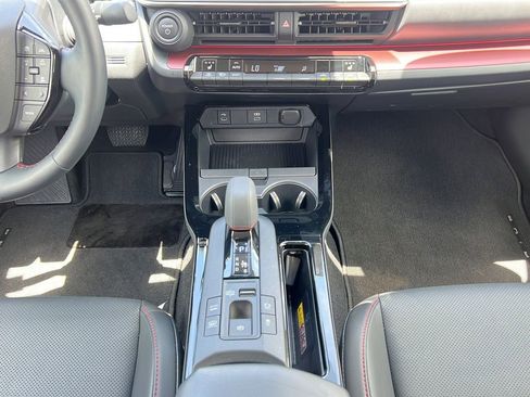 Used 2025 Toyota Prius Plug-In Hybrid FWD image 15