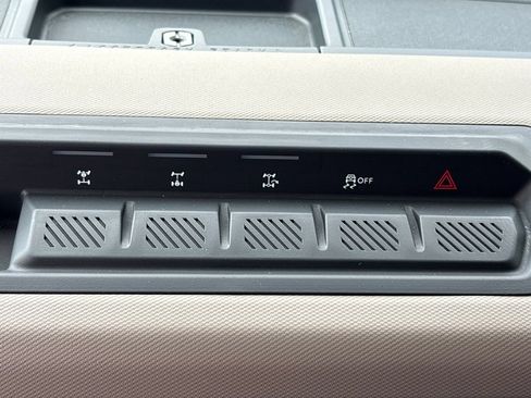 Certified 2022 Ford Bronco Wildtrak AWD/4WD image 32